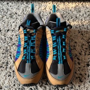 Nike Air Men’s Humara ‘17 QS Running Sneakers Sporty Casual Teal Purple Sz 8.5
